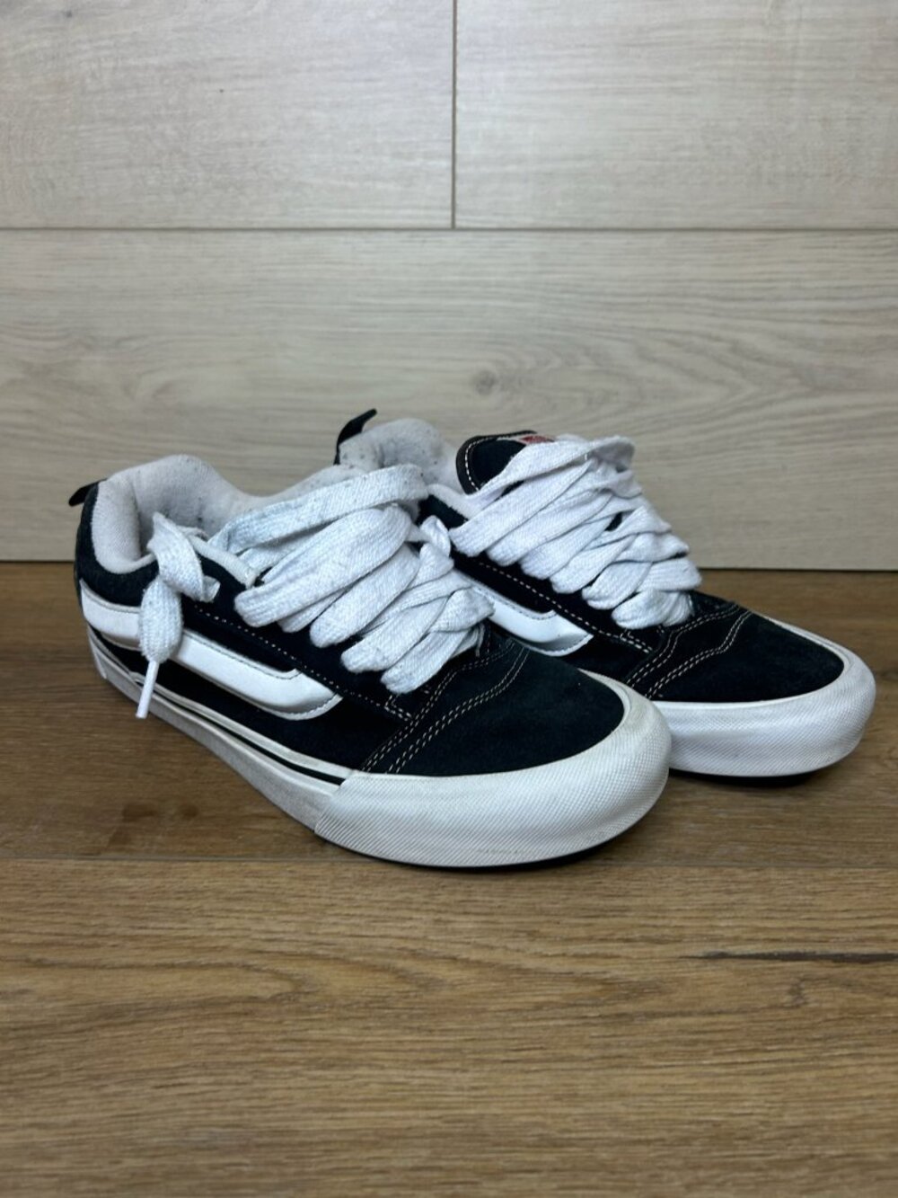 Vans Old Skool Shoes 7.5M - Picture 2 of 4